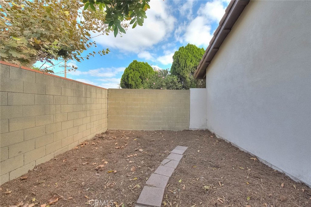 10702 Andy Property Photo 23
