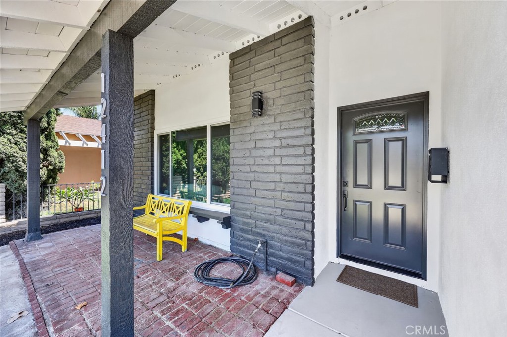 12412 Viarna Property Photo 3