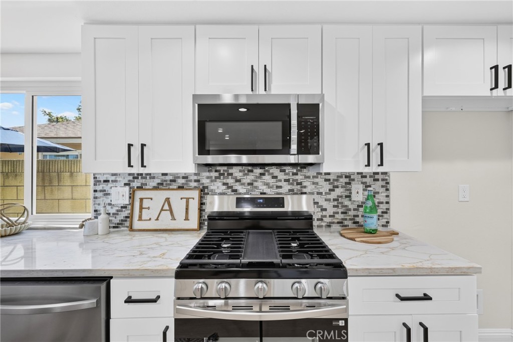 12412 Viarna Property Photo 13