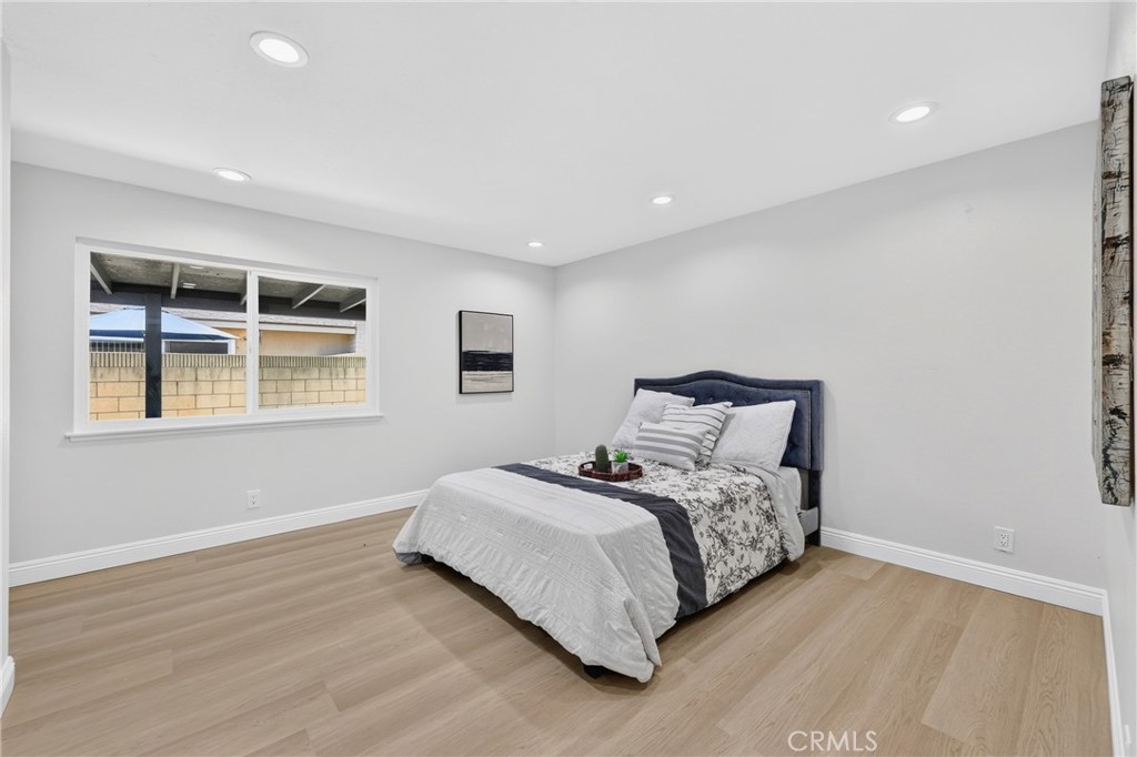 12412 Viarna Property Photo 19