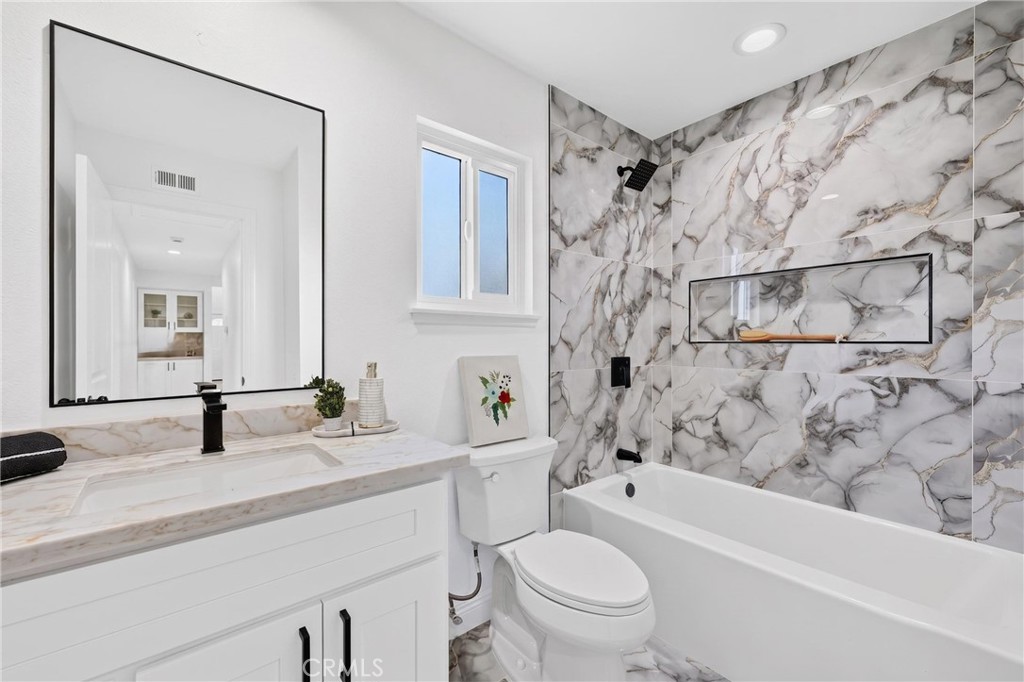 12412 Viarna Property Photo 22