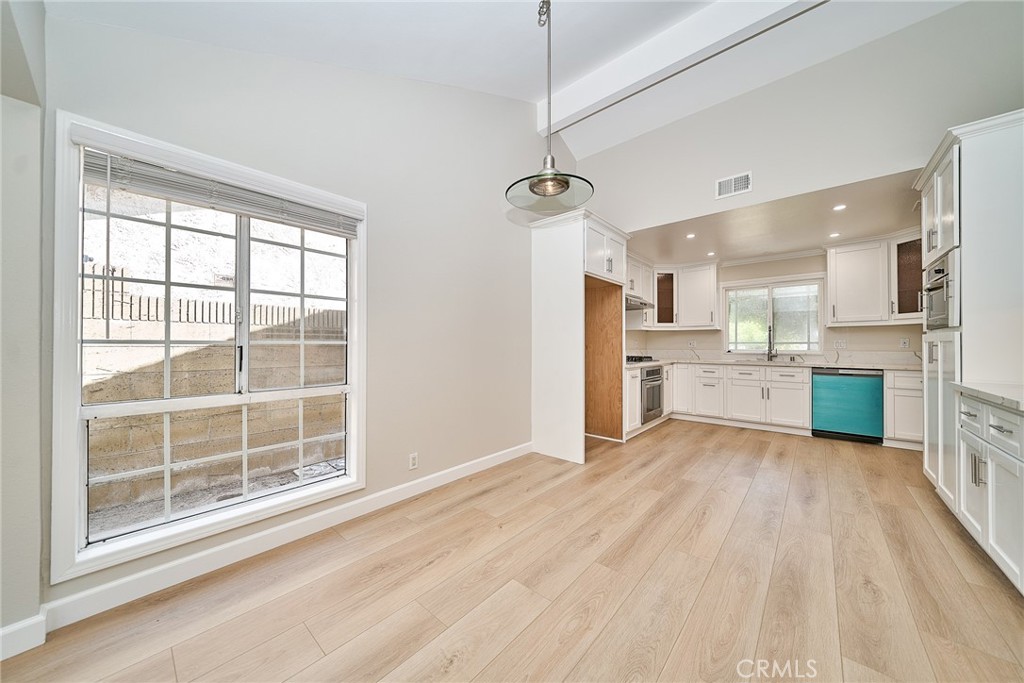 18315 Alfred Avenue Property Photo 13