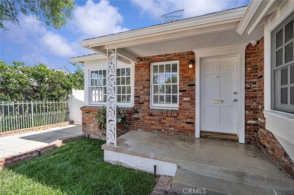 5436 Crebs Property Photo 5