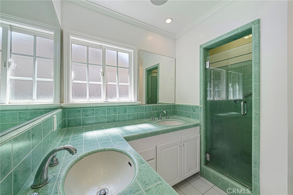 5436 Crebs Property Photo 26