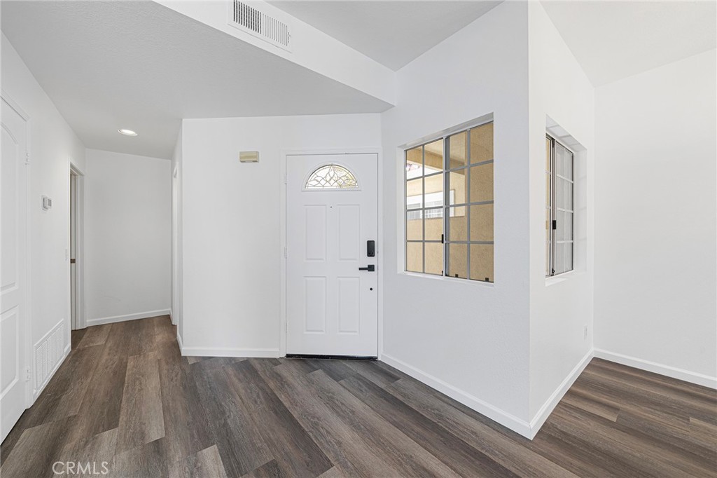 2413 Mira Monte Court Property Photo 4