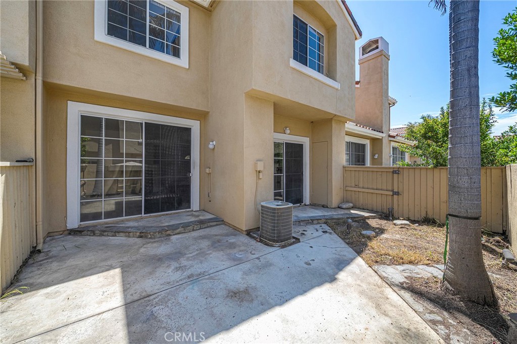 2413 Mira Monte Court Property Photo 18