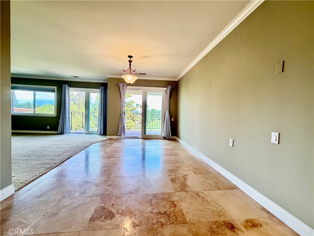 2385 Via Mariposa W 3c Property Photo 4