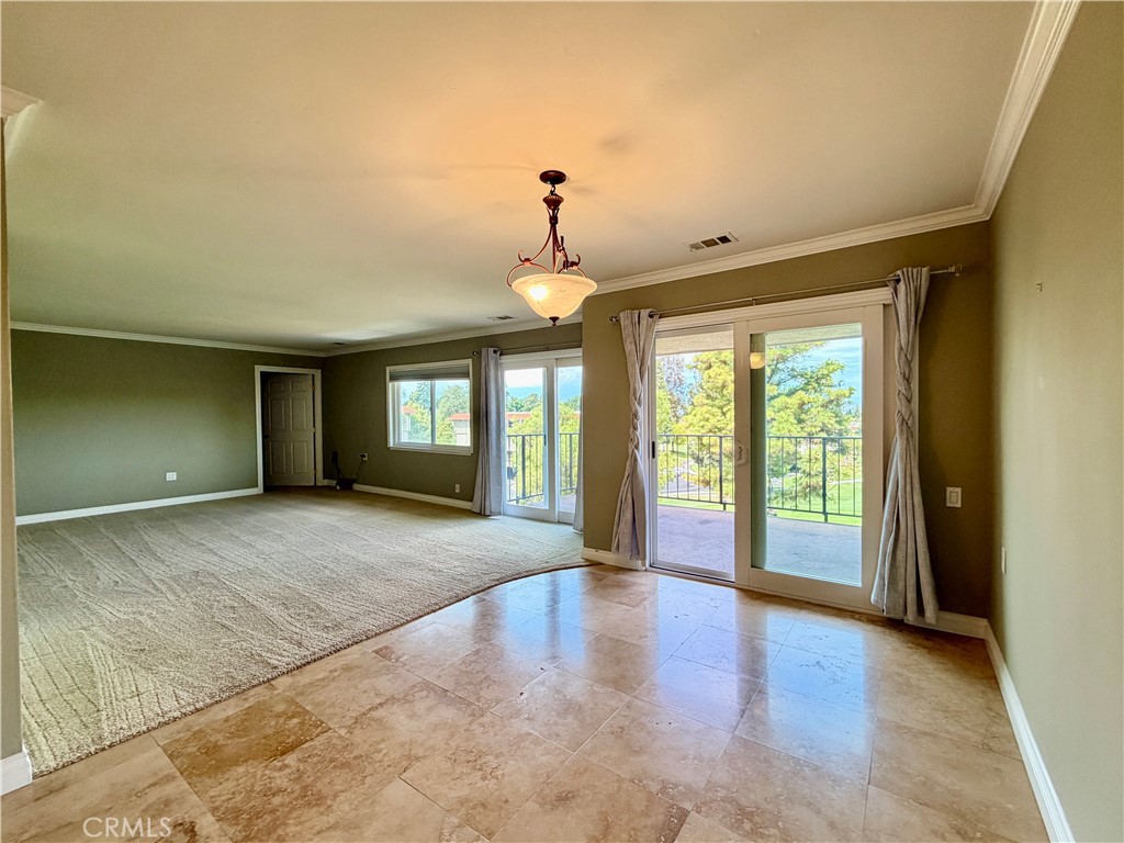 2385 Via Mariposa W 3c Property Photo 13