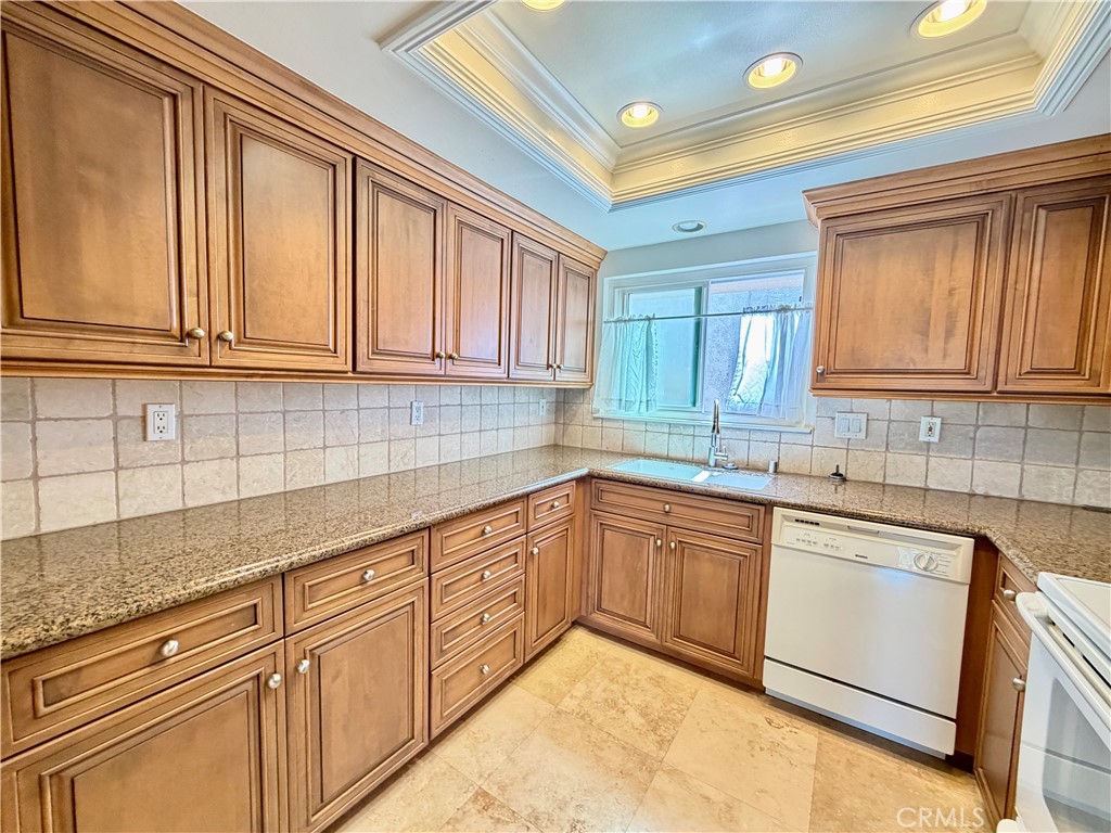 2385 Via Mariposa W 3c Property Photo 17