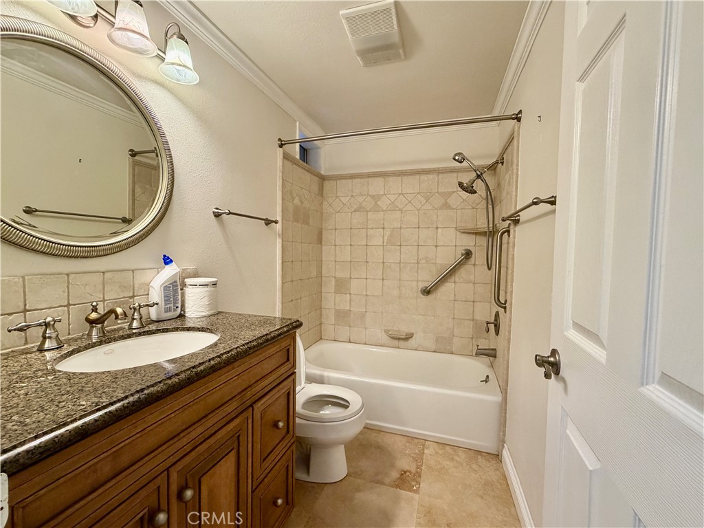 2385 Via Mariposa W 3c Property Photo 24