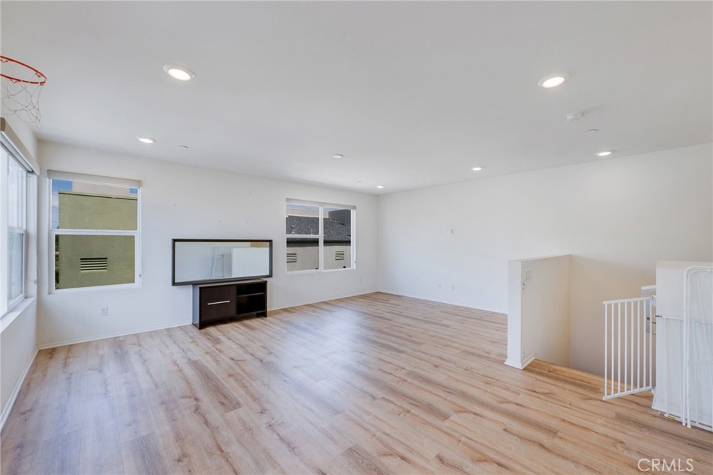 17614 Garden House Property Photo 25