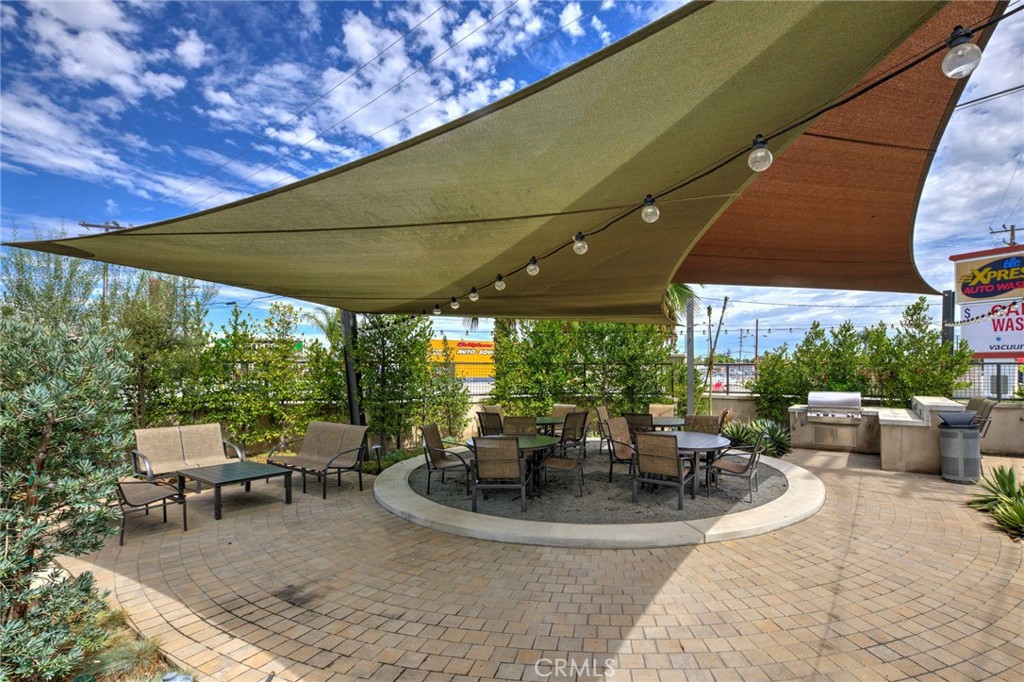 17614 Garden House Property Photo 28