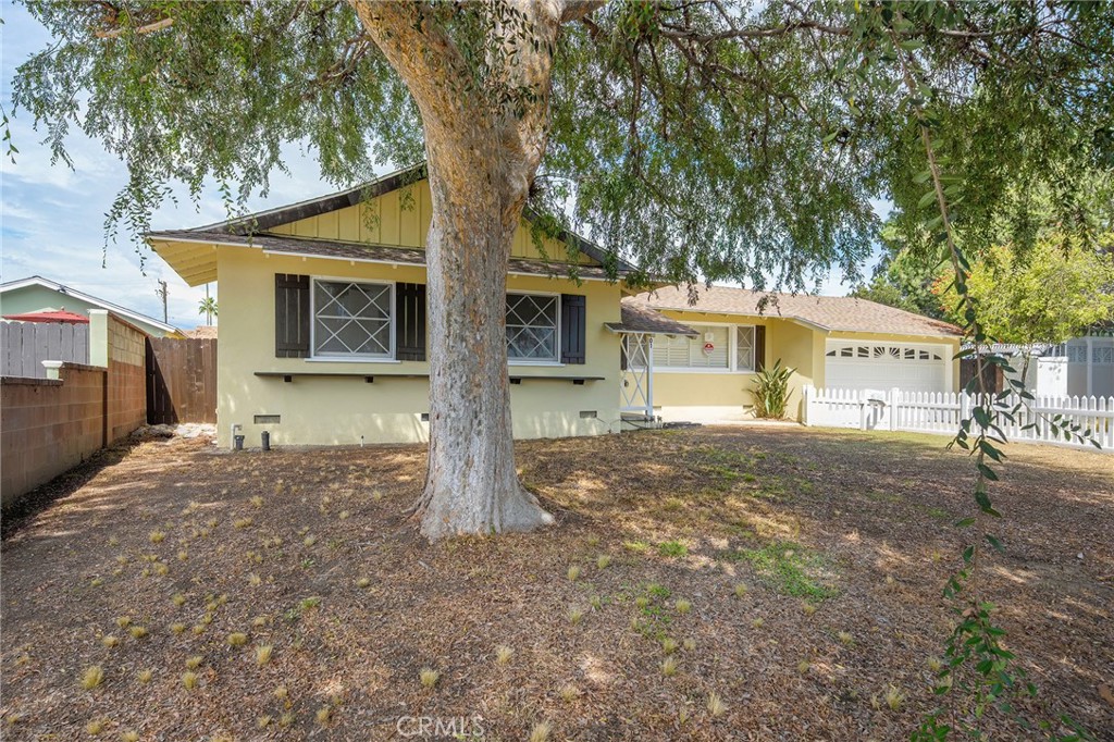 901 W Autumn Property Photo 7