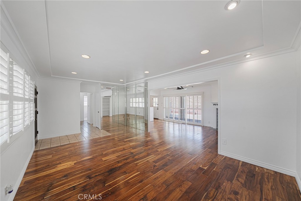 901 W Autumn Property Photo 14