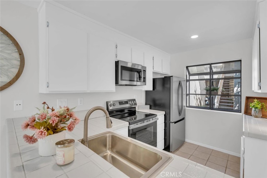 247 Pineview Property Photo 7