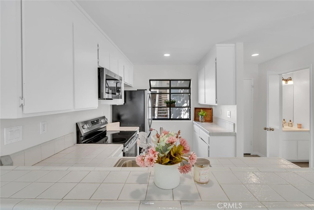 247 Pineview Property Photo 14