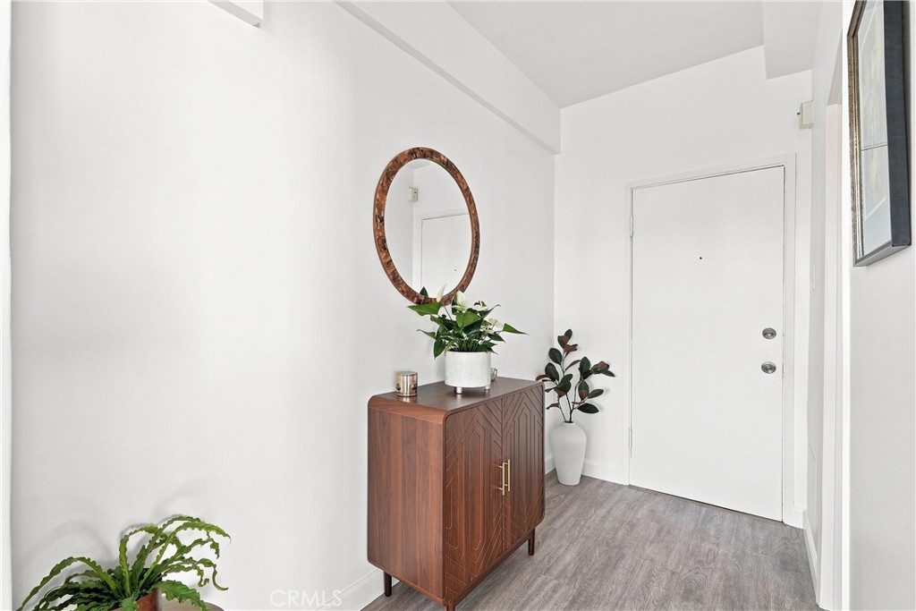 360 W Ocean Blvd 407 Property Photo 6