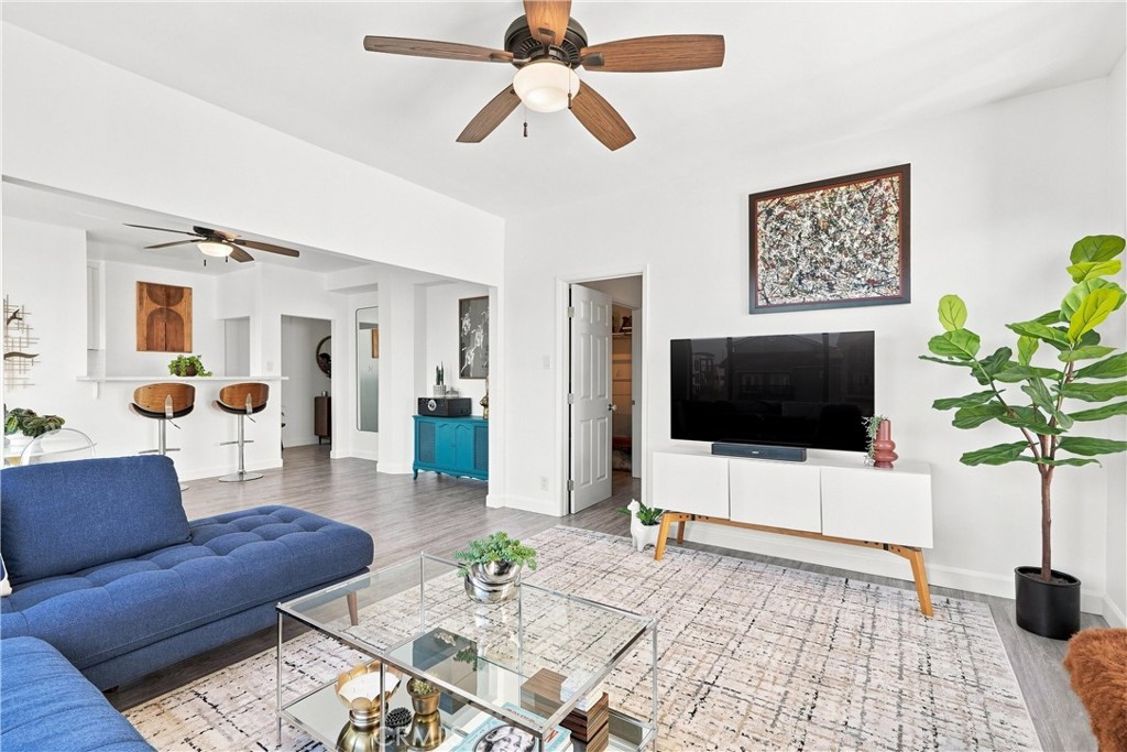360 W Ocean Blvd 407 Property Photo 13