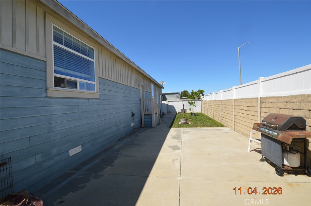 20701 Beach Property Photo 11