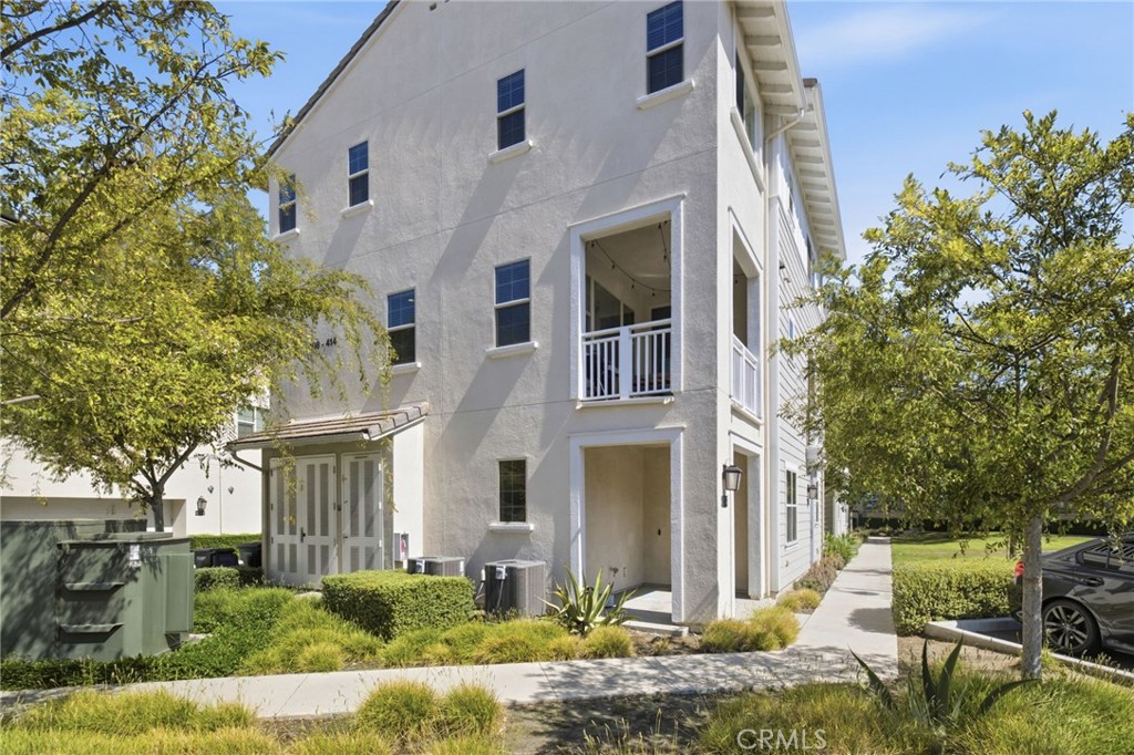 414 Lucent Property Photo 2