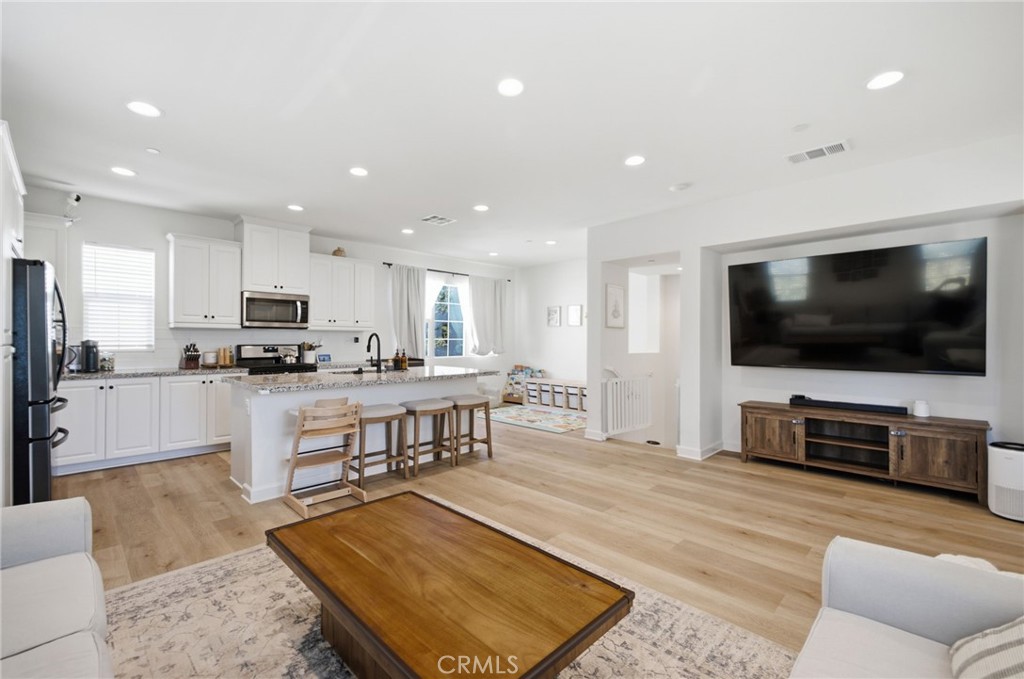 414 Lucent Property Photo 14