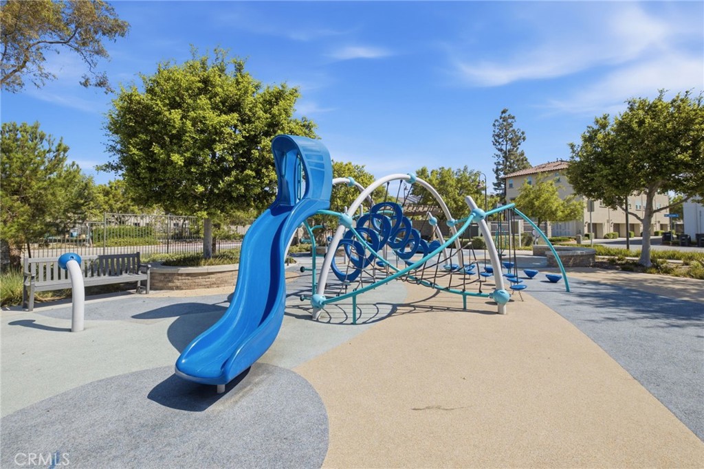 414 Lucent Property Photo 34