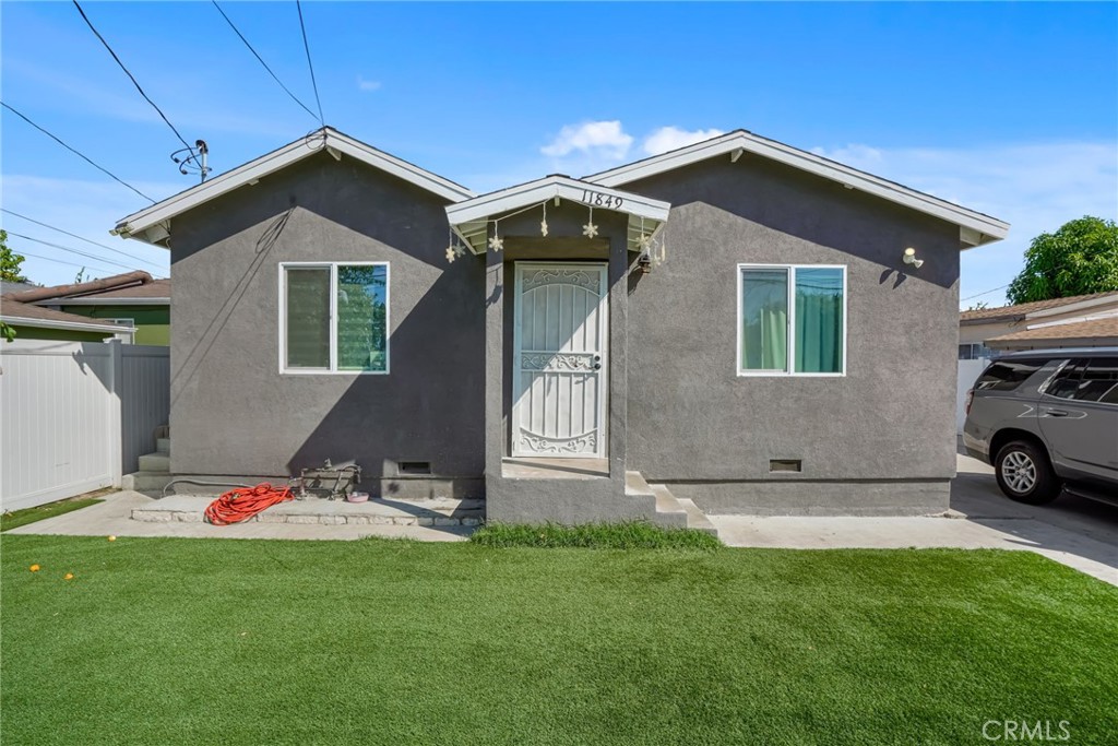 11849 Barnwall Property Photo 3