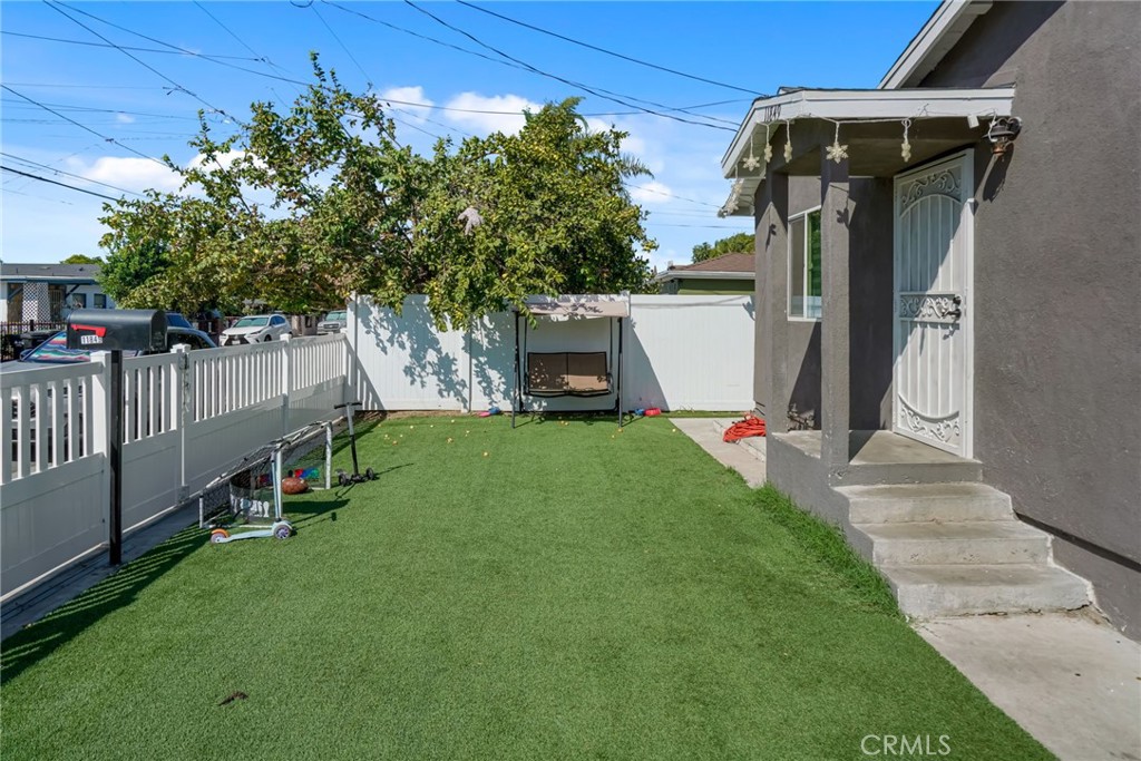 11849 Barnwall Property Photo 4
