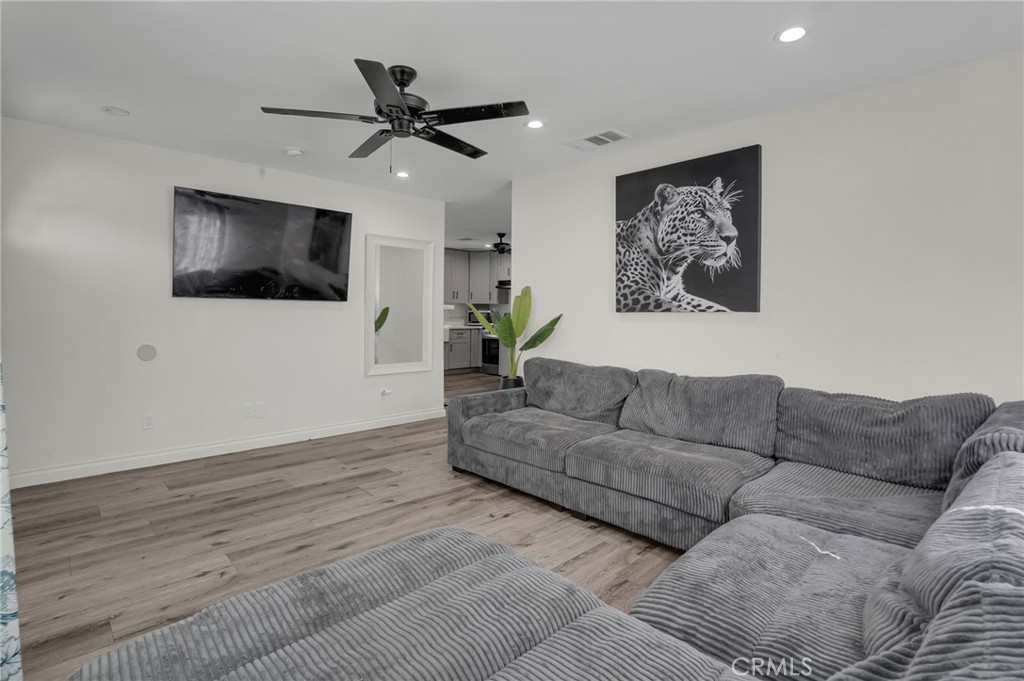 11849 Barnwall Property Photo 8