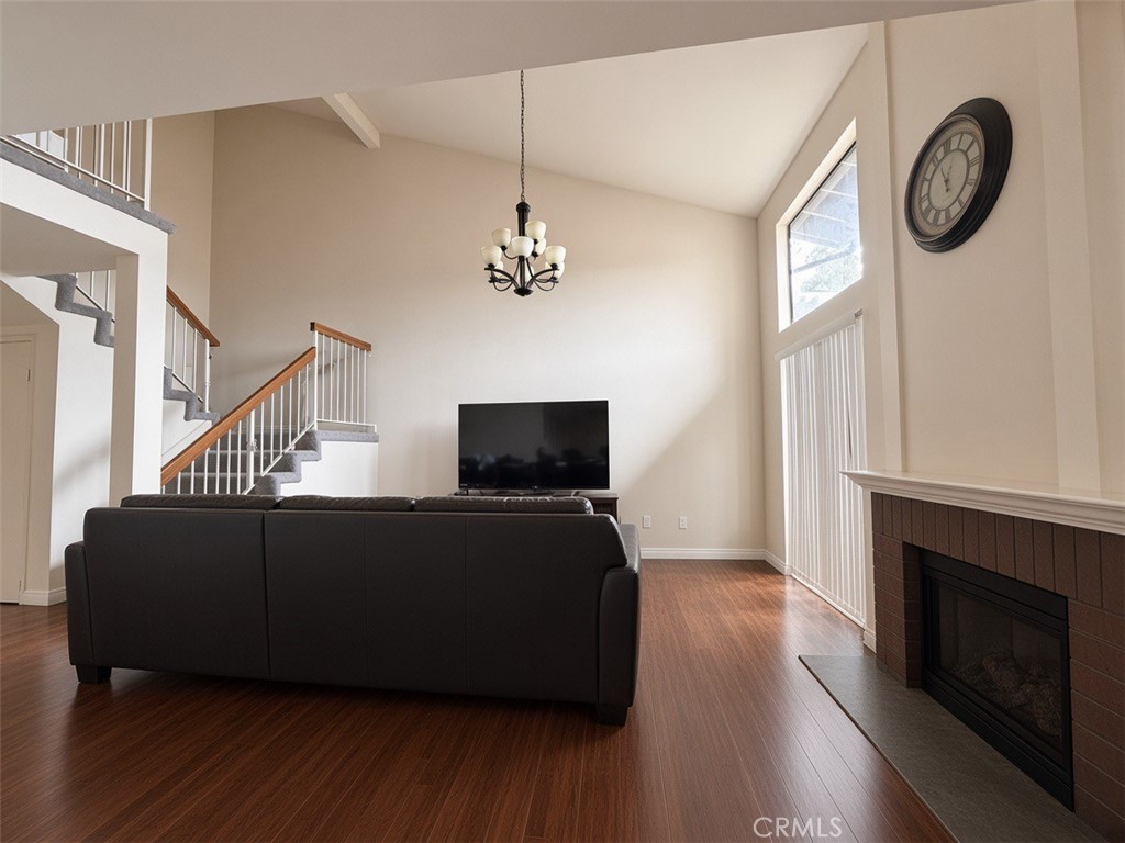 1103 Loxley Property Photo 6