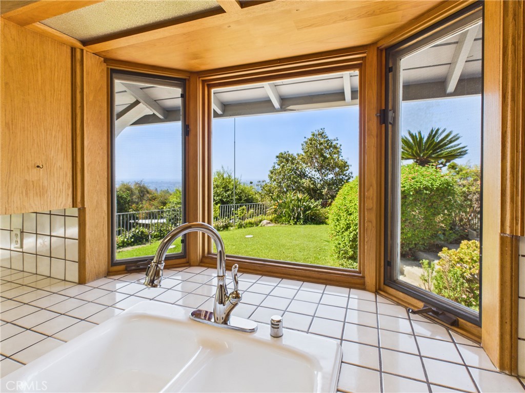 1441 El Terraza Drive Property Photo 11