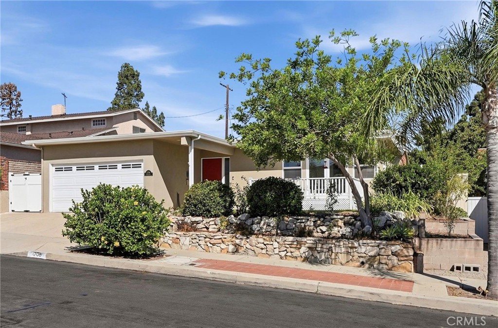 1706 Miracosta Property Photo 3