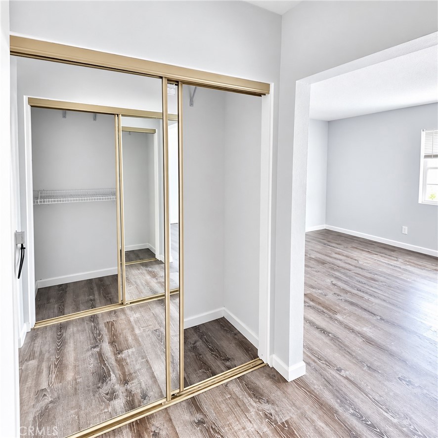 21128 Gladiolos Property Photo 5
