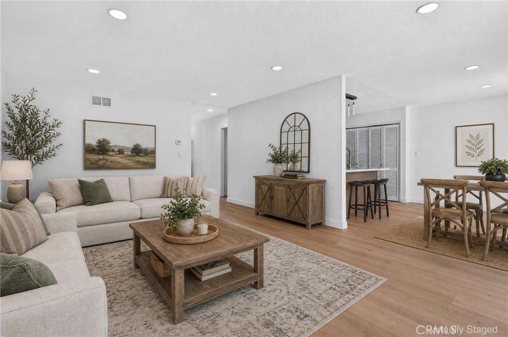 17524 Thornlake Ave Property Photo 4