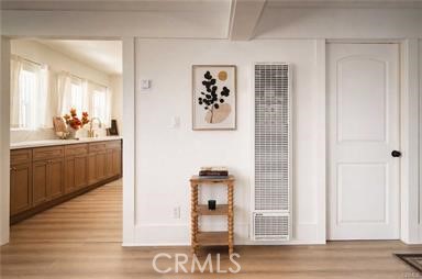 5215 S Van Ness Property Photo 11