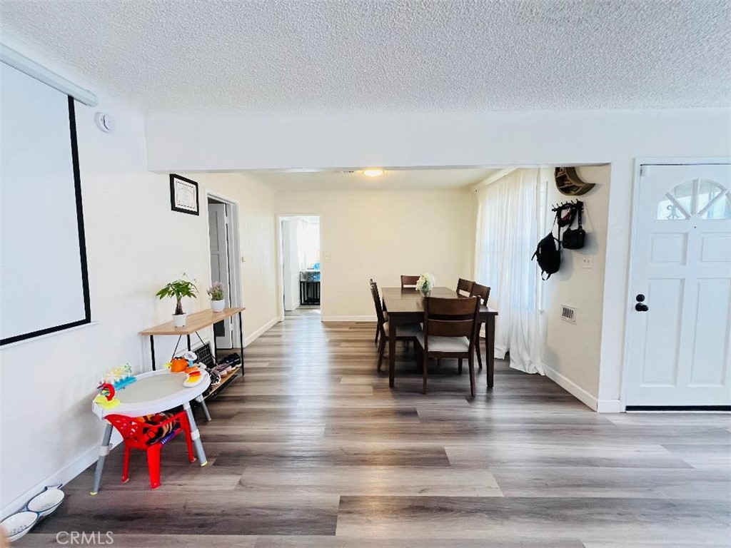 1110 N Pearl Property Photo 2