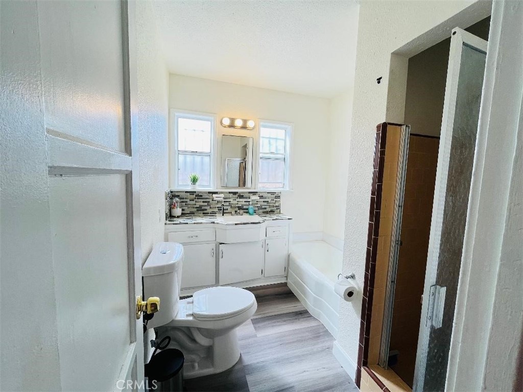 1110 N Pearl Property Photo 5