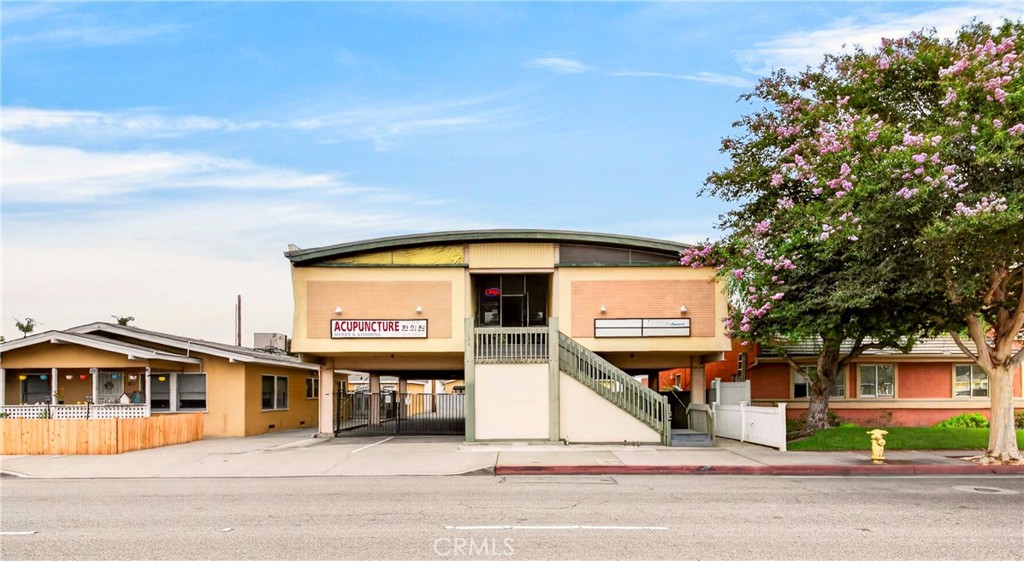 608 S Harbor Property Photo 1