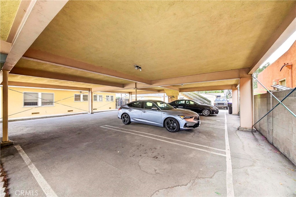 608 S Harbor Property Photo 17