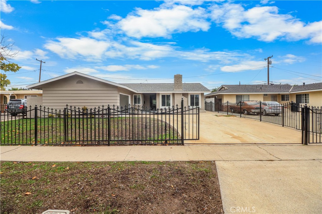 2041 S Pacific Property Photo 1