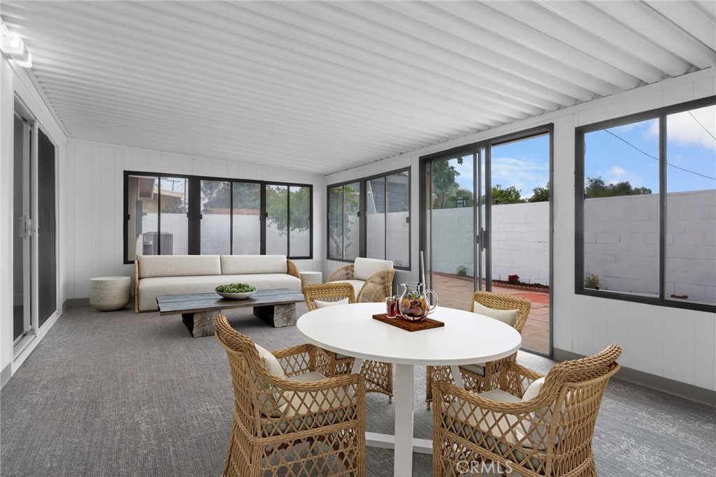 2041 S Pacific Property Photo 4