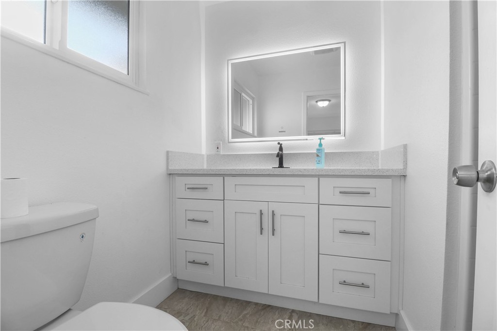 2041 S Pacific Property Photo 12