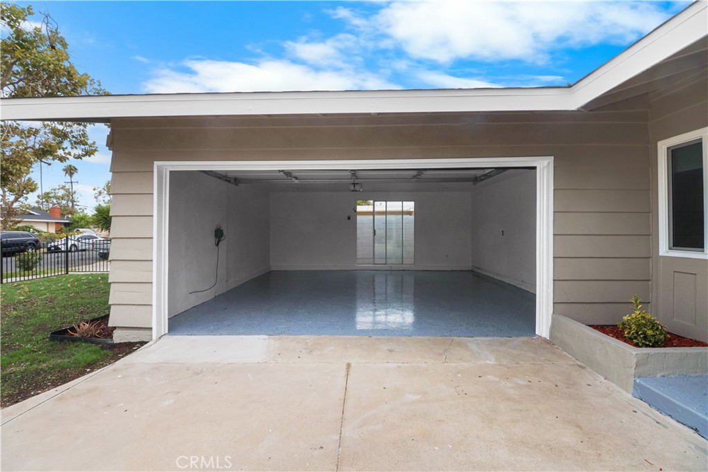 2041 S Pacific Property Photo 21