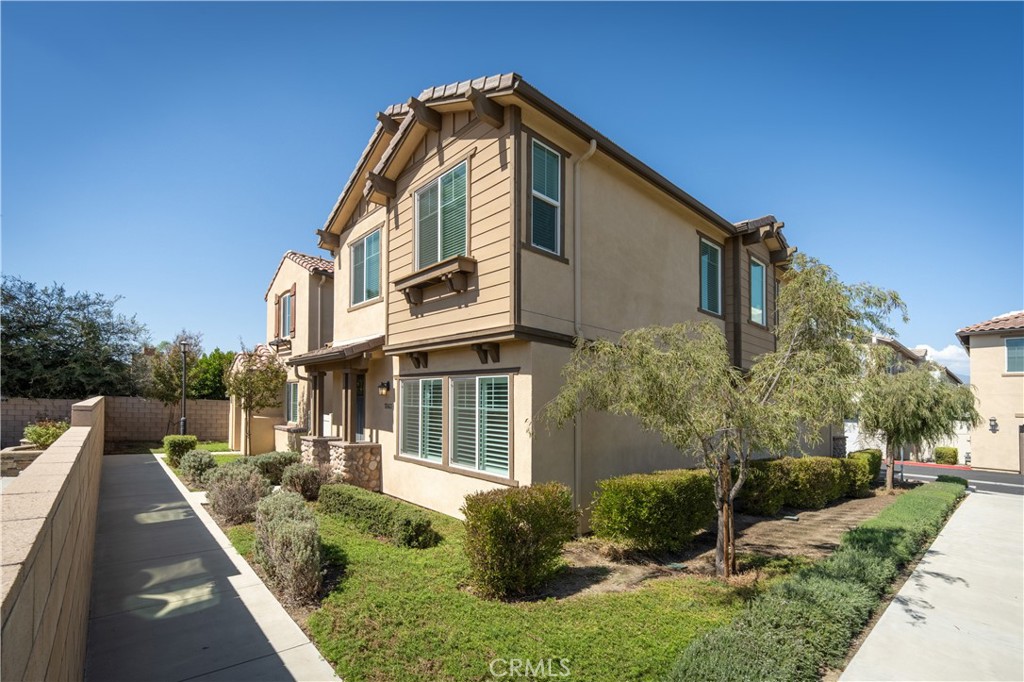 5563 Soria Drive Property Photo 1