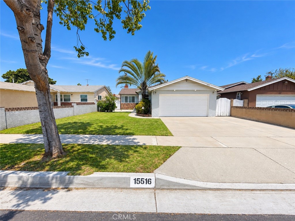 15516 Dartmoor Avenue Property Photo 1