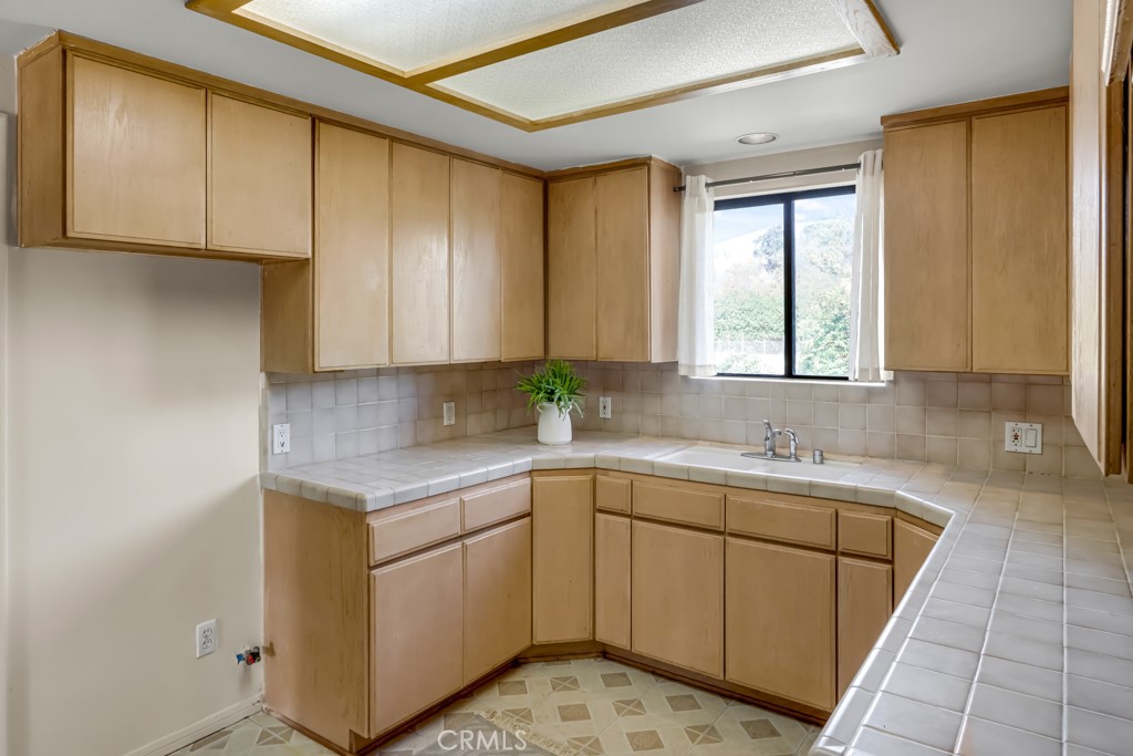 12035 Alberta Property Photo 13