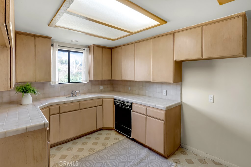 12035 Alberta Property Photo 14