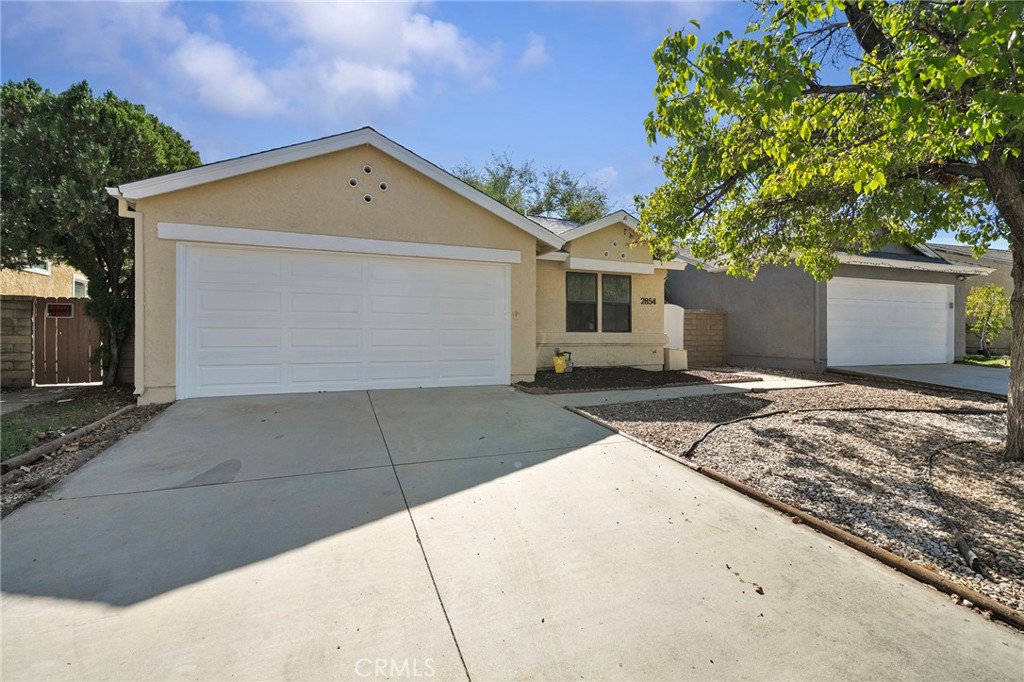 2854 Nandina Property Photo 3