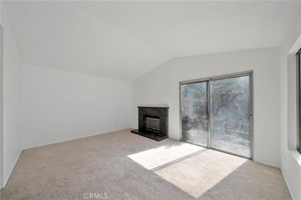 2854 Nandina Property Photo 4