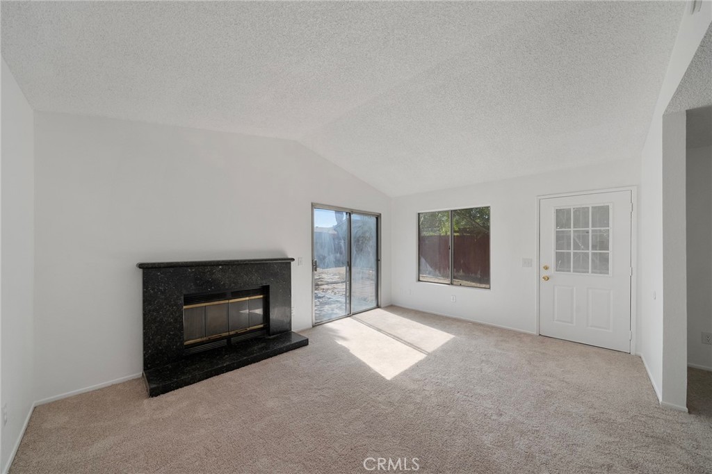 2854 Nandina Property Photo 5